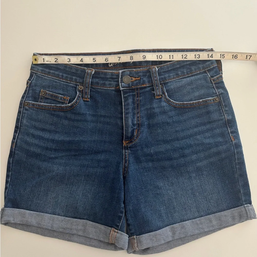 Universal Thread Dark Blue Jean Shorts - Picture 3 of 7